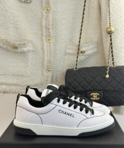 CHANEL Casual Cruise 2024/25 Sneakers