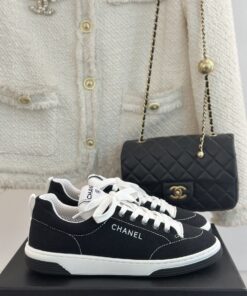 CHANEL Casual Cruise 2024/25 Sneakers