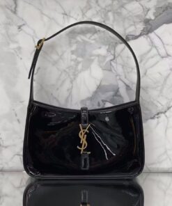 Saint Laurent Le 5 A 7 Hobo Bag In Smooth Noir For Women 9in/23cm YSL 6572280UF0W1000