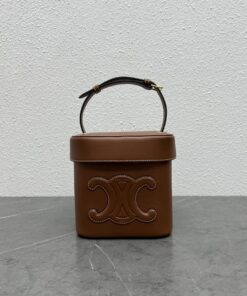 Celine Medium Box Cuir Triomphe Tan For Women 6in/16cm 199253DU3.04LU