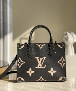 VALENTINO VL7N LOW-TOP SNEAKERS