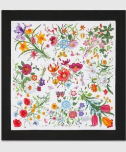 Gucci GG Printed silk carré scarf