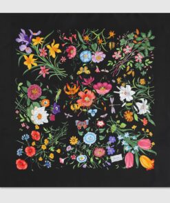 Gucci GG Printed silk carré scarf