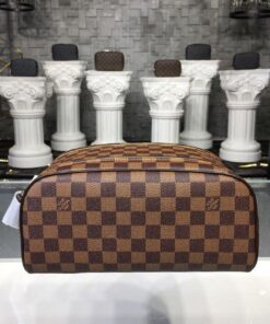 Louis Vuitton King Size Toiletry Damier Ebene Canvas For Women, Women's Bags, Travel Bags 11in/28cm LV N47527