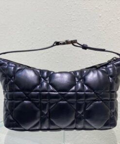 Christian Dior Medium DiorTravel Nomad Pouch Black For Women 8.5in/22cm CD S5554BMIG_M900