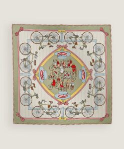 Hermes Les Becanes scarf